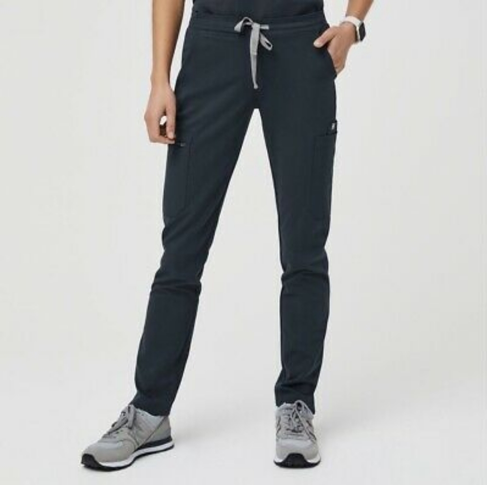 FIGS Yola Skinny Scrub Pants (XXS Petite/Dark Harbor (Limited Color))